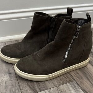 Madden GirlBrown/gray  Suede Ankle Boots Sz 8
